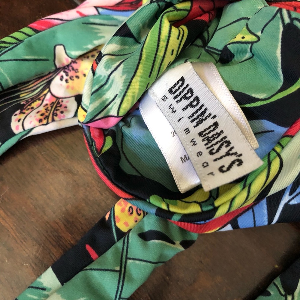 Dippin' Daisy's Tropical Floral Bikini - Picture 3 of 5